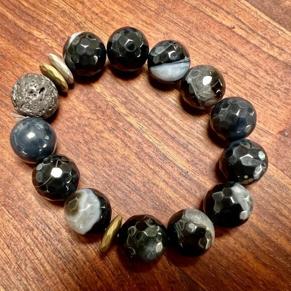 Beautiful Black Lava & Gemstone Diffuser Bracelet - Picture 2 of 5